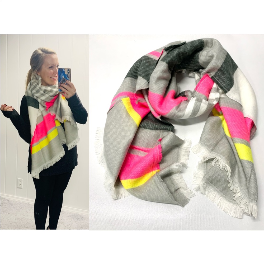 Gray Blanket Scarf Pink Fringe Stripes LIKE NEW (NWOT)